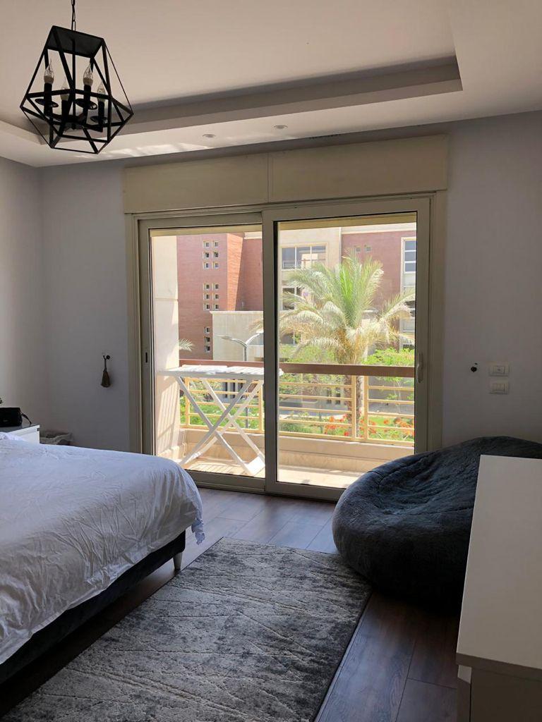 Resale apartment in Carnell Park Newgiza

Built up area : 223 sq.m  

Fully Finished with A/Cs  

With Parking slot + Driver room


Total Price : 5,000,000 L.E