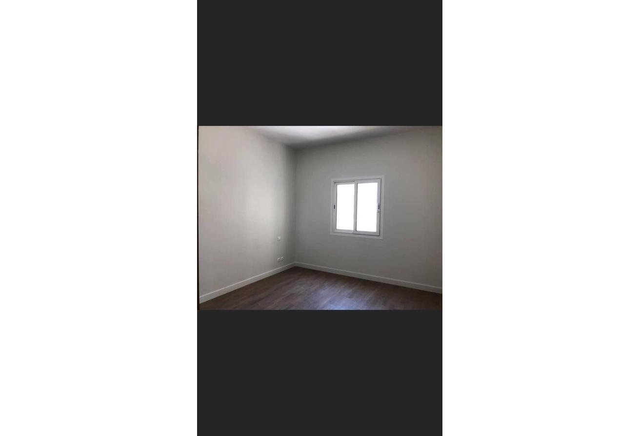 Apartment For Rent In useful Boulevard, Fifth Settlement, in the heart of New Cairo.
View the swimming pool.
An area of ​​133 square metres
2 bedrooms
2 bathrooms
Cooking and conditioning
The Compound Emaar Fifth Settlement is one of the residential projects located in the Fifth Settlement in New Cairo, and it is one of the projects of Emaar Misr for Real Estate Development, and this project extends over an area of ​​890 acres, and more than 5,000 housing units are built on it, where these units vary between apartments, twin houses and villas.
Mivida Emaar Misr Fifth Settlement provides many advantages, including the following:
The residential units are lit by solar energy.
Security and privacy within the compound.
Close to international schools and universities.
The area and prices of Mivida Compound, Fifth Settlement, New Cairo, vary for the residential units, as well as the payment methods.