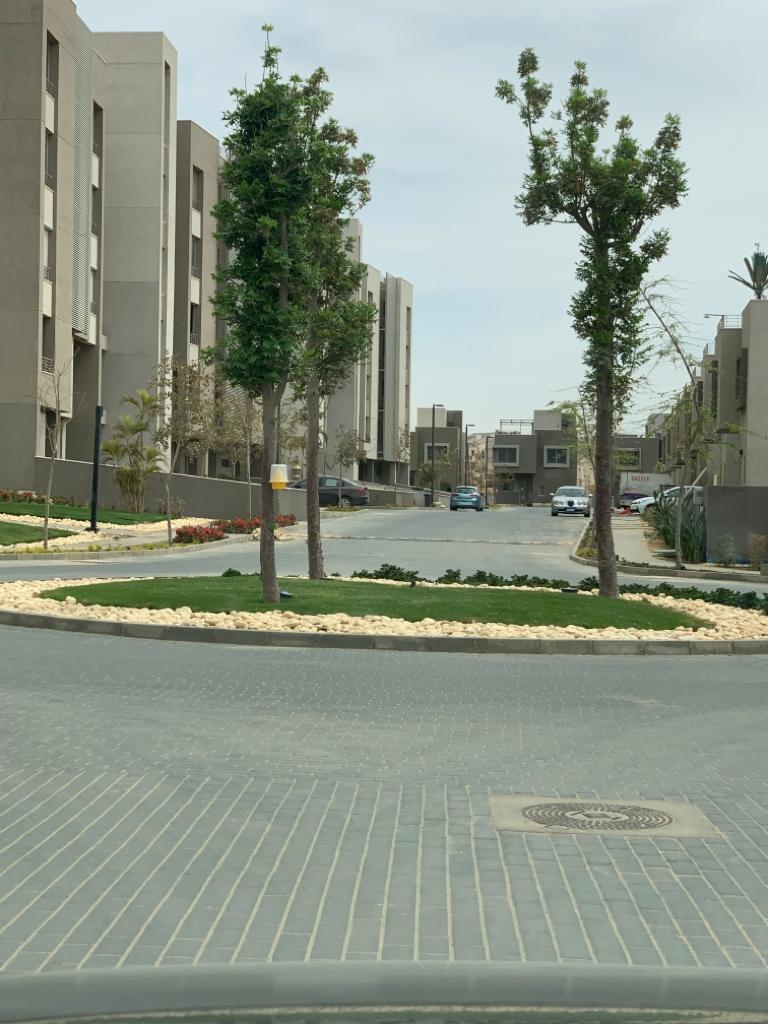 Apartment For Sale 159m in village gardens katameya 
location : new cairo
project :  village gardens katameya 
unit type : apartment 
semi finished 
2 bedrooms 
2 bathrooms 
bua : 159 m
Asking price : 2,000,000 cash