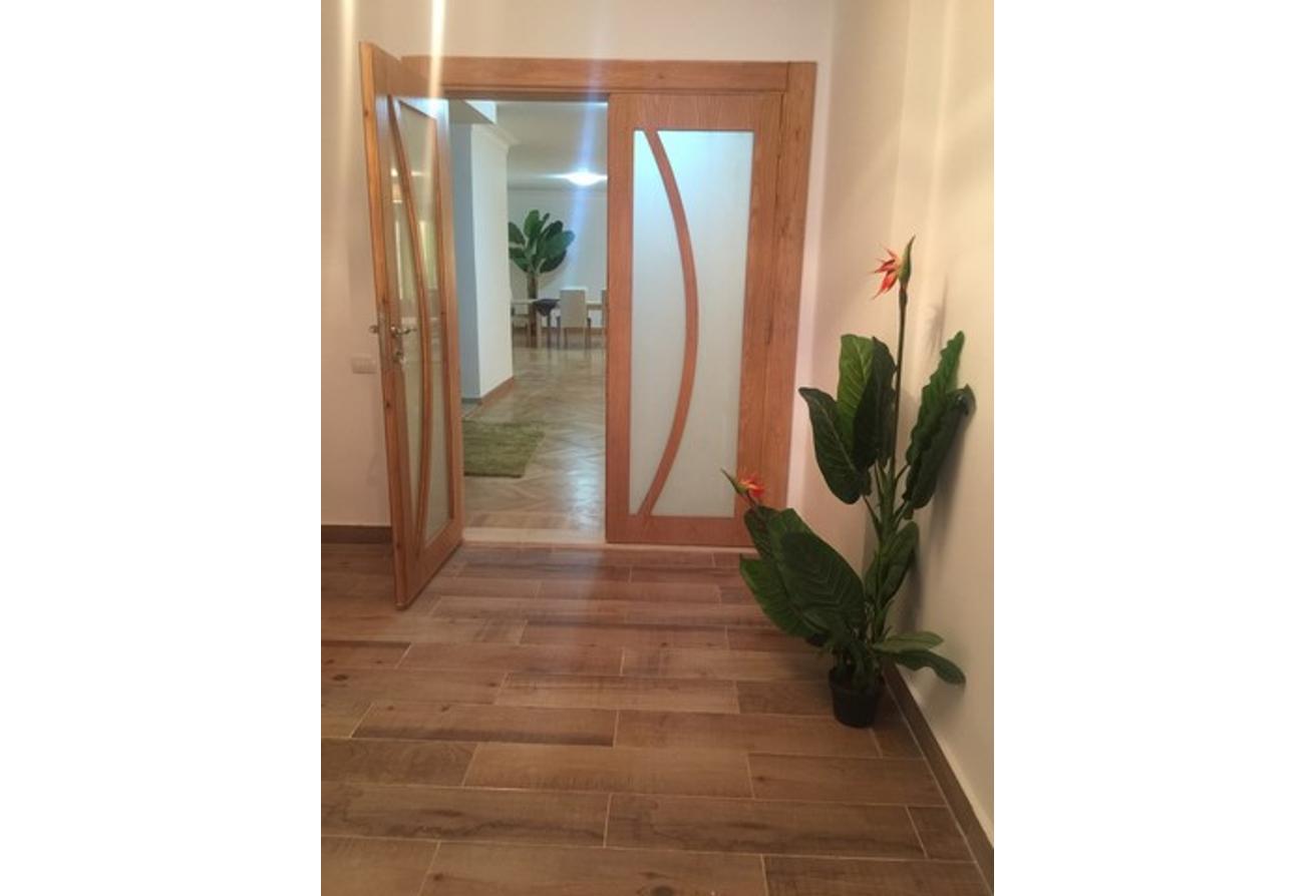 Furnished Modern Apartment In Sarayat El Maadi 
Modern apartment In Sarayat El Maadi 
Area size : 300 sqm
3  bedrooms
4  bathrooms
Acs 
Wifi 
Brand new building
Elevators 
Security 
Walking distance to the Frensh School & all facilities 
Walking distance to All restaurants & Shops
Long term only